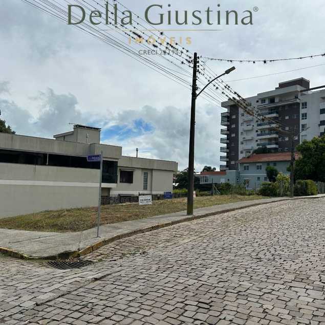 Della Giustina Rocha Carvalho Imóveis LTDA