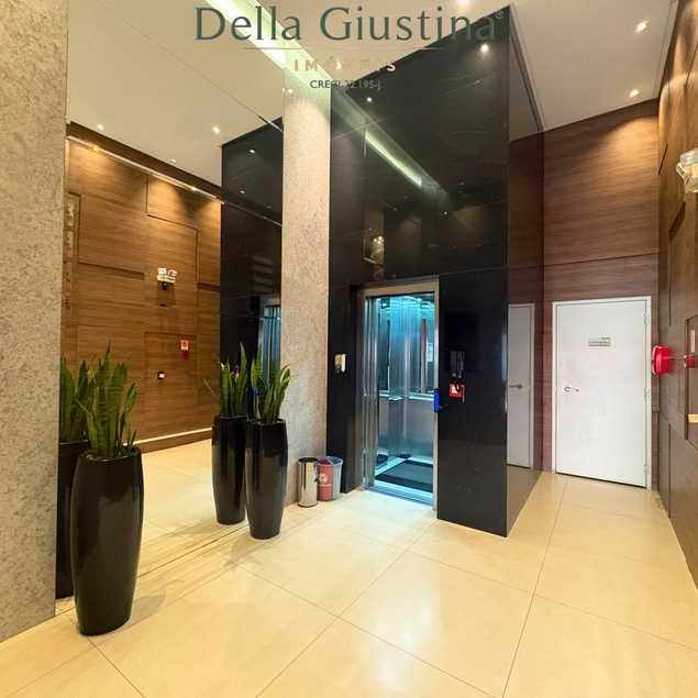 Della Giustina Rocha Carvalho Imóveis LTDA