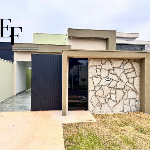 {{layout.imobiliaria.imb_razaosocial}}