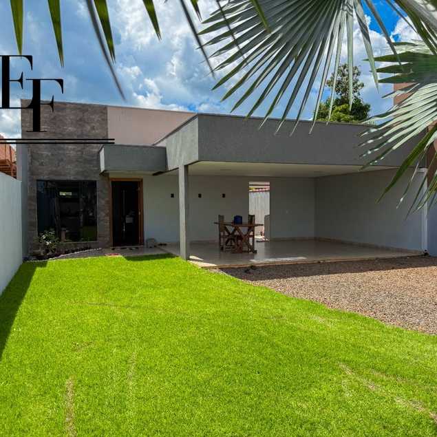 {{layout.imobiliaria.imb_razaosocial}}