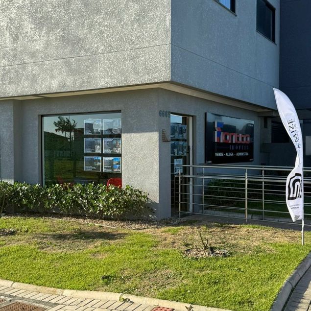 {{layout.imobiliaria.imb_razaosocial}}