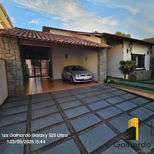 {{layout.imobiliaria.imb_razaosocial}}