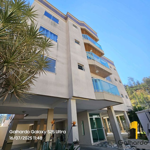 {{layout.imobiliaria.imb_razaosocial}}
