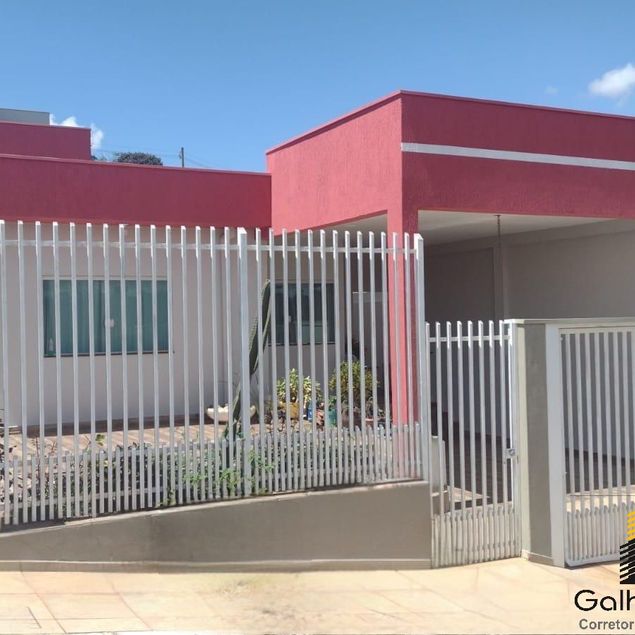 {{layout.imobiliaria.imb_razaosocial}}