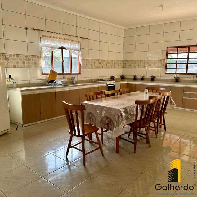 {{layout.imobiliaria.imb_razaosocial}}