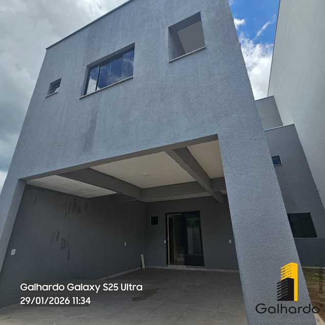 {{layout.imobiliaria.imb_razaosocial}}