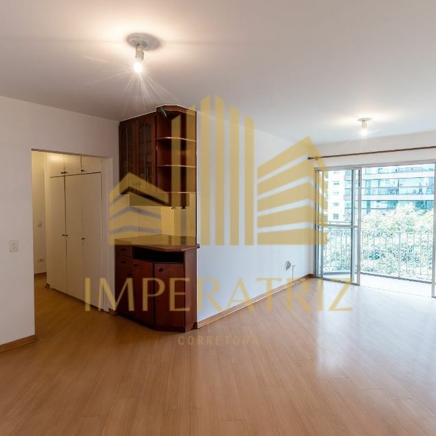 {{layout.imobiliaria.imb_razaosocial}}