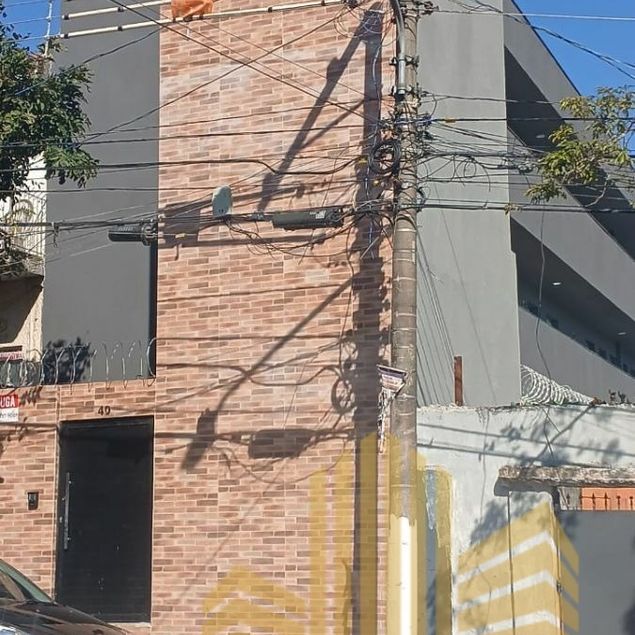 {{layout.imobiliaria.imb_razaosocial}}