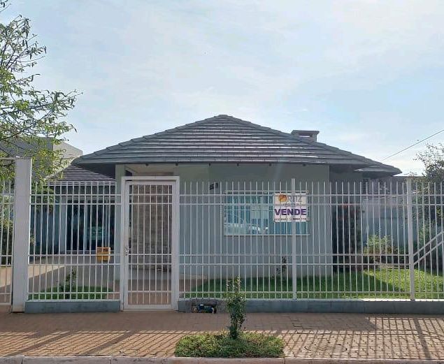 {{layout.imobiliaria.imb_razaosocial}}