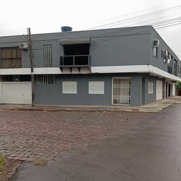 {{layout.imobiliaria.imb_razaosocial}}