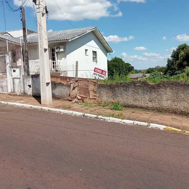 {{layout.imobiliaria.imb_razaosocial}}