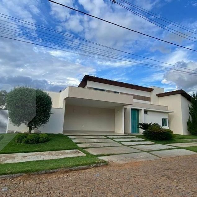 {{layout.imobiliaria.imb_razaosocial}}