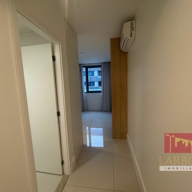 APARTAMENTO EM CONDOMÍNIO 4 QUARTOS