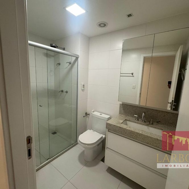 APARTAMENTO EM CONDOMÍNIO 4 QUARTOS