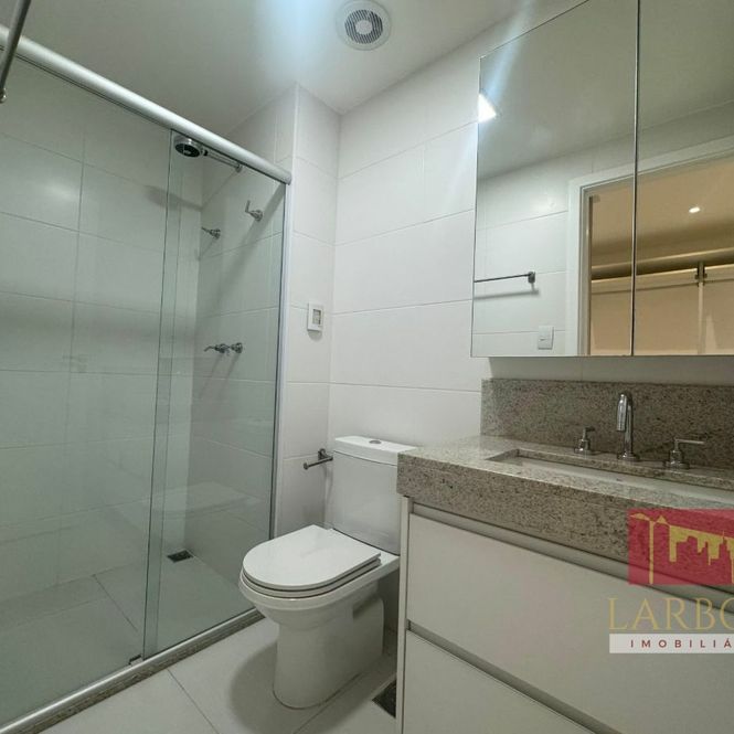 APARTAMENTO EM CONDOMÍNIO 4 QUARTOS