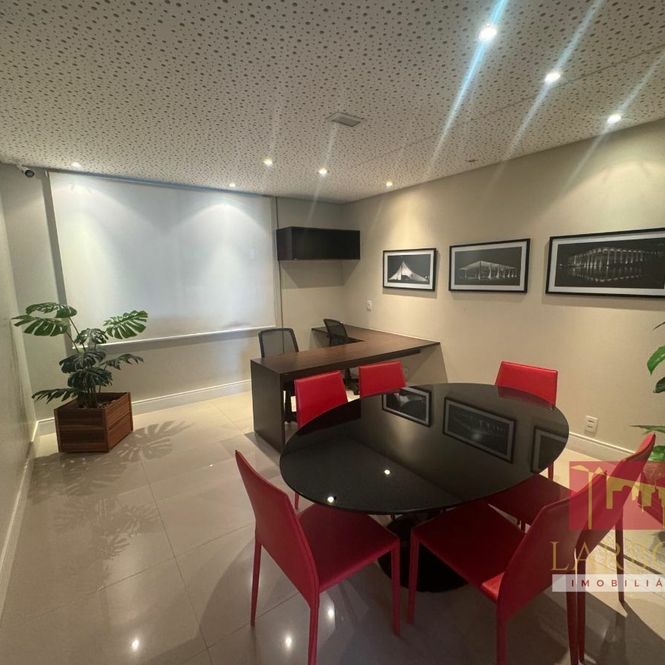 APARTAMENTO EM CONDOMÍNIO 4 QUARTOS