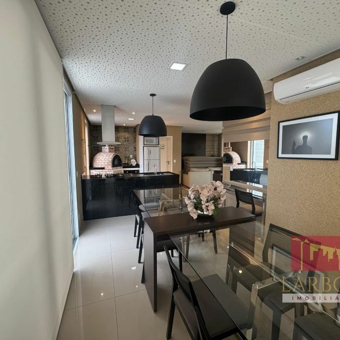 APARTAMENTO EM CONDOMÍNIO 4 QUARTOS