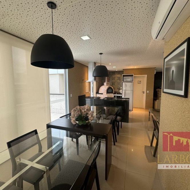 APARTAMENTO EM CONDOMÍNIO 4 QUARTOS