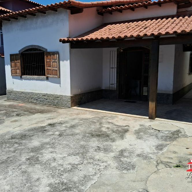 Casa CASA LINEAR COM 3 DORMITORIOS