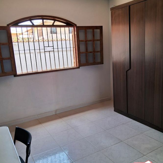 Casa CASA LINEAR COM 3 DORMITORIOS