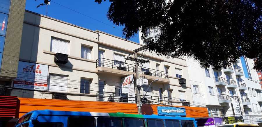 {{layout.imobiliaria.imb_razaosocial}}