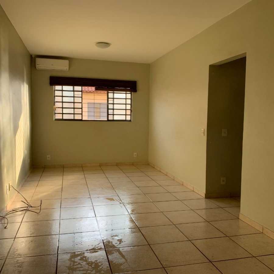 {{layout.imobiliaria.imb_razaosocial}}