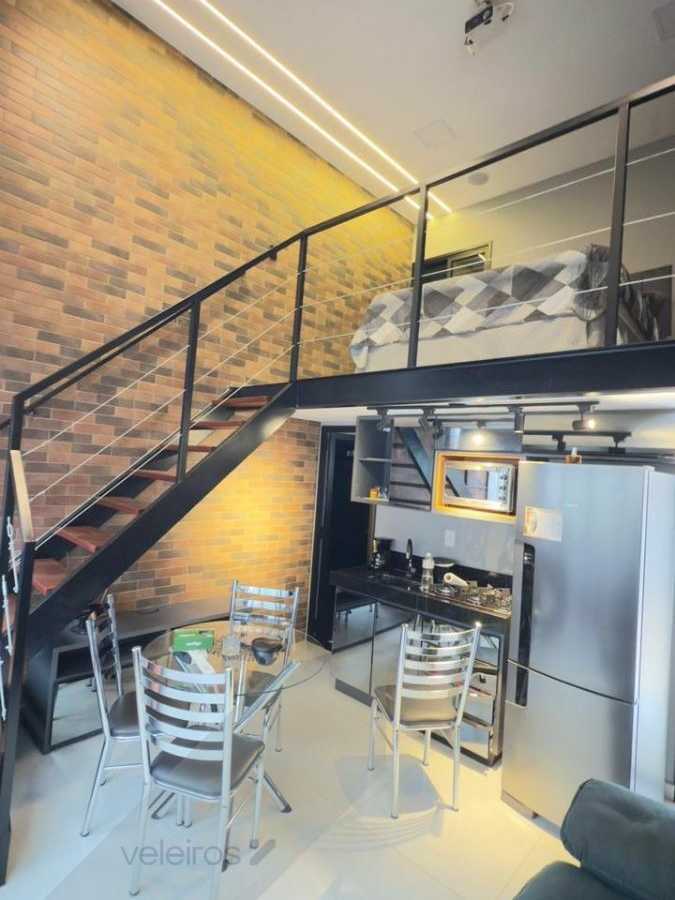 {{layout.imobiliaria.imb_razaosocial}}