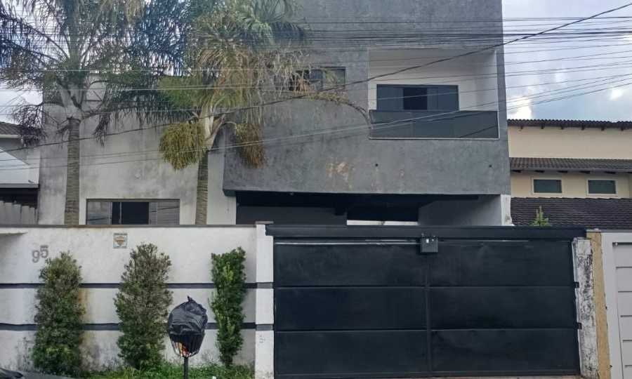 {{layout.imobiliaria.imb_razaosocial}}