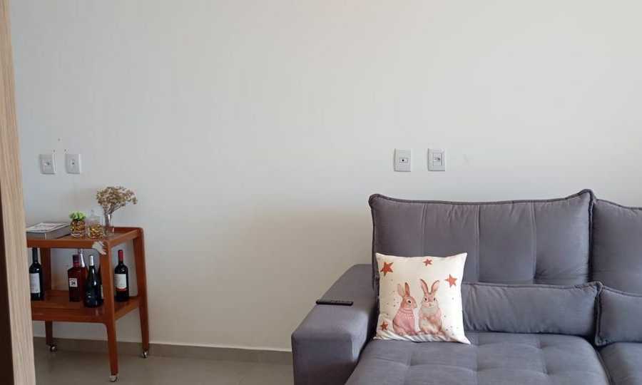 {{layout.imobiliaria.imb_razaosocial}}