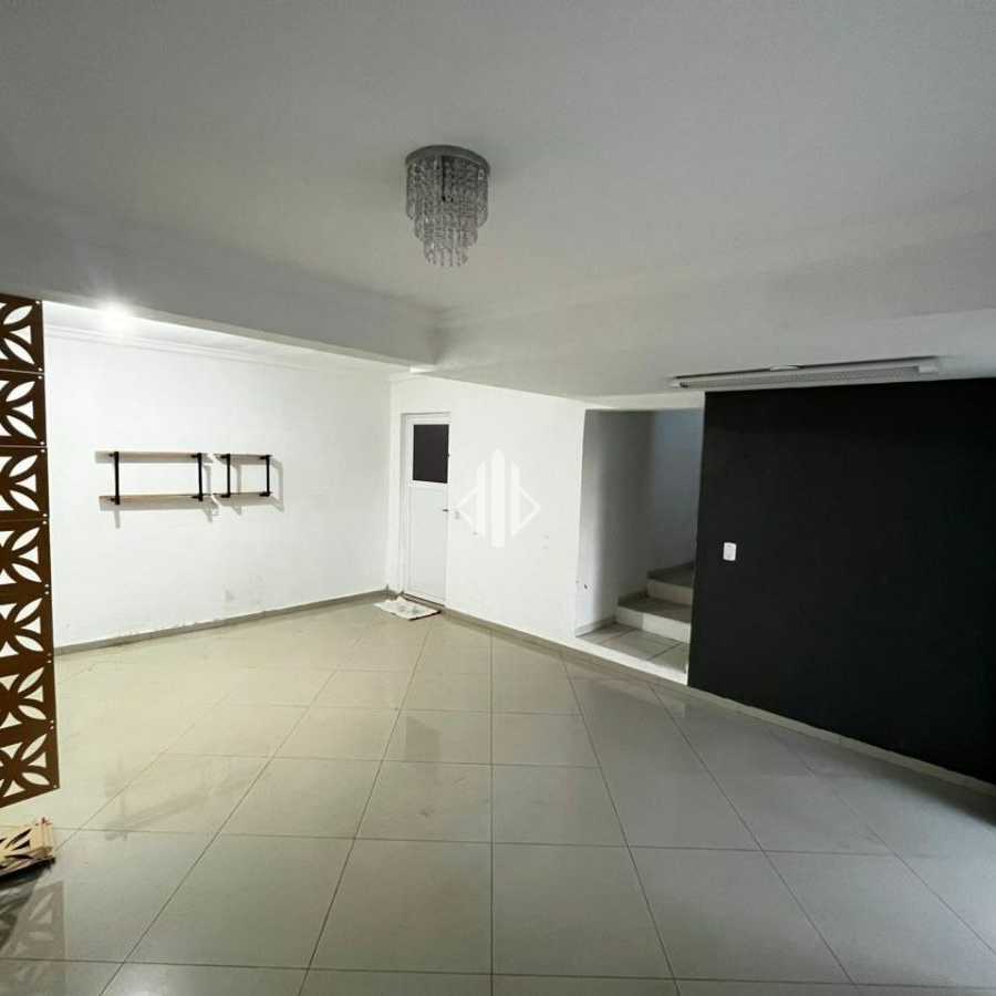 {{layout.imobiliaria.imb_razaosocial}}