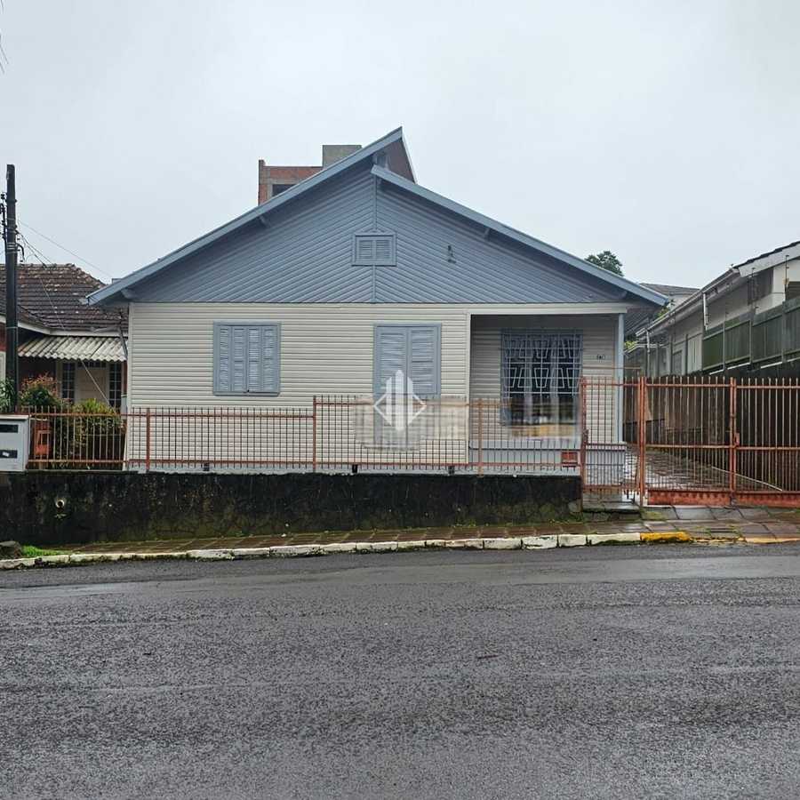 {{layout.imobiliaria.imb_razaosocial}}