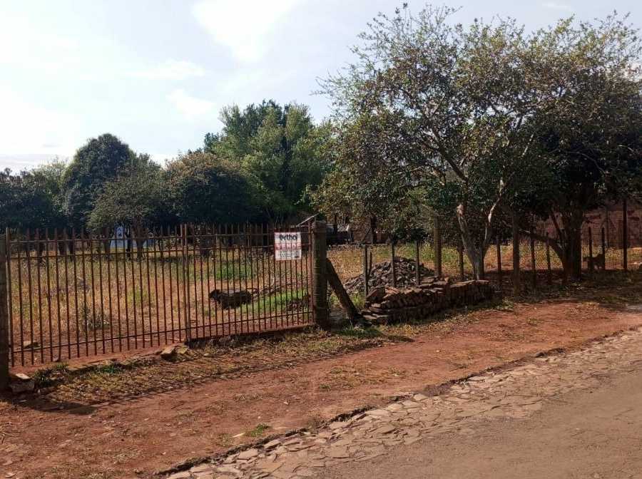 {{layout.imobiliaria.imb_razaosocial}}