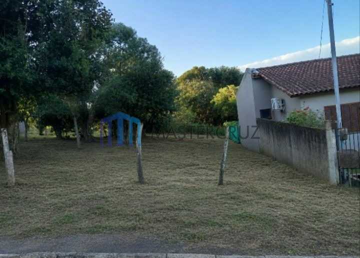 {{layout.imobiliaria.imb_razaosocial}}