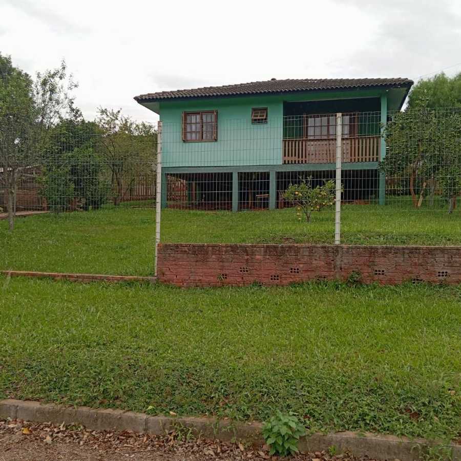 {{layout.imobiliaria.imb_razaosocial}}