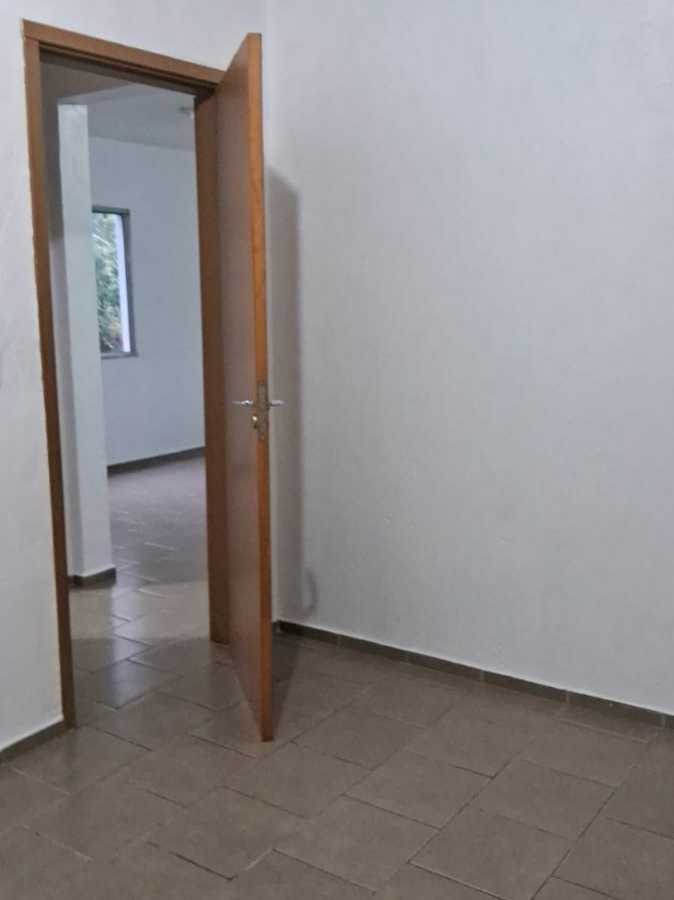 {{layout.imobiliaria.imb_razaosocial}}
