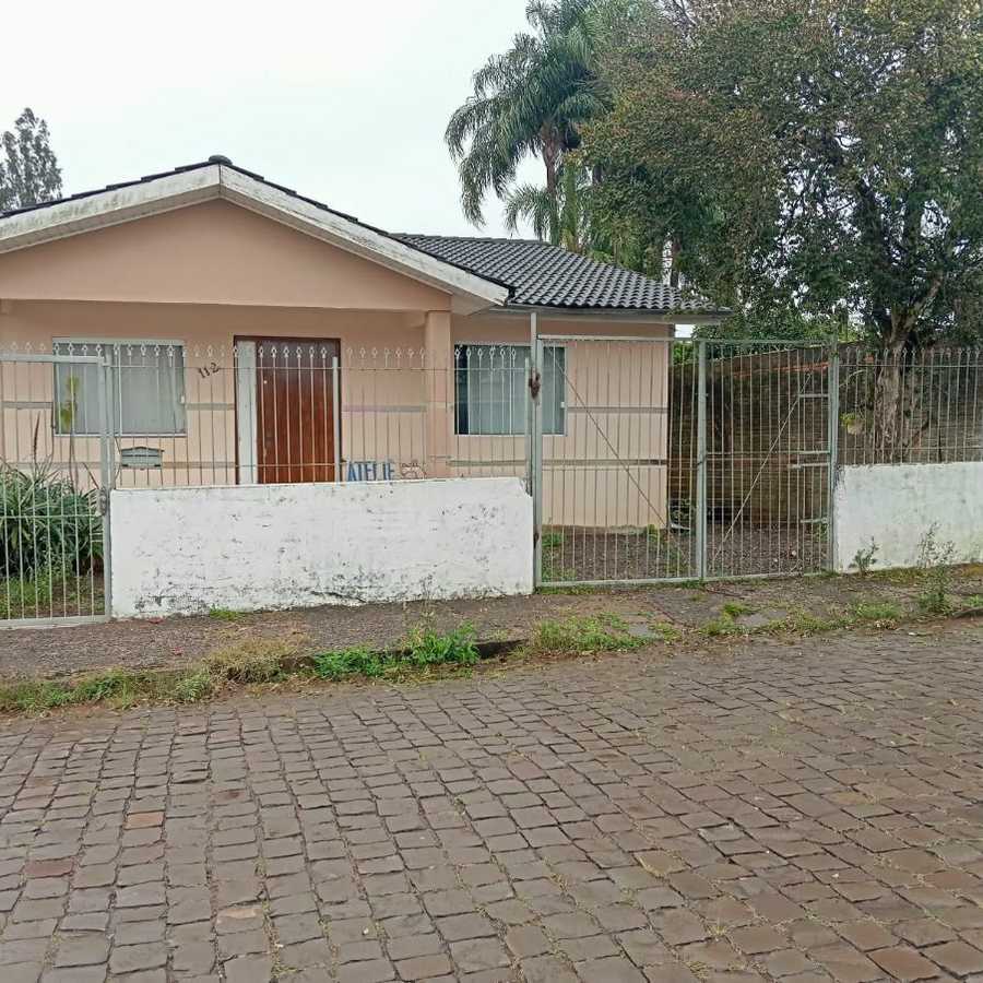 {{layout.imobiliaria.imb_razaosocial}}