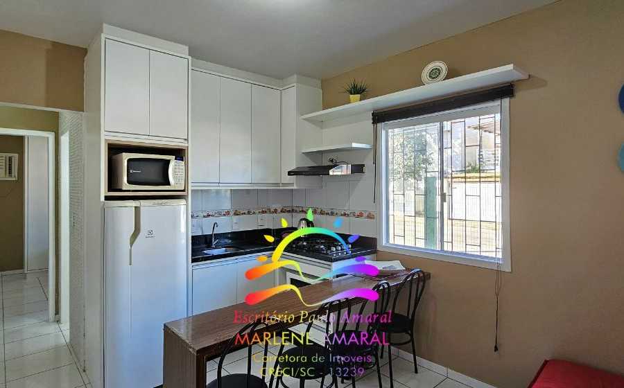 {{layout.imobiliaria.imb_razaosocial}}