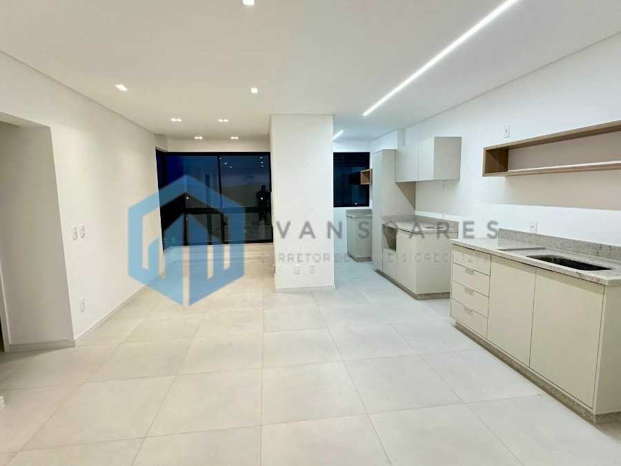 {{layout.imobiliaria.imb_razaosocial}}