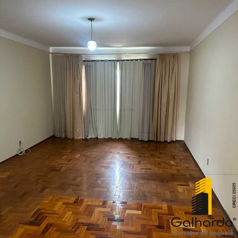 {{layout.imobiliaria.imb_razaosocial}}
