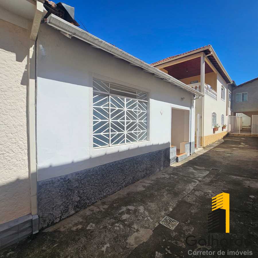 {{layout.imobiliaria.imb_razaosocial}}