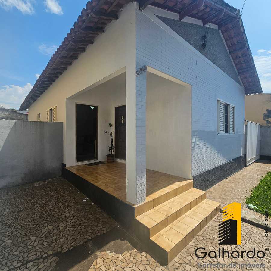 {{layout.imobiliaria.imb_razaosocial}}