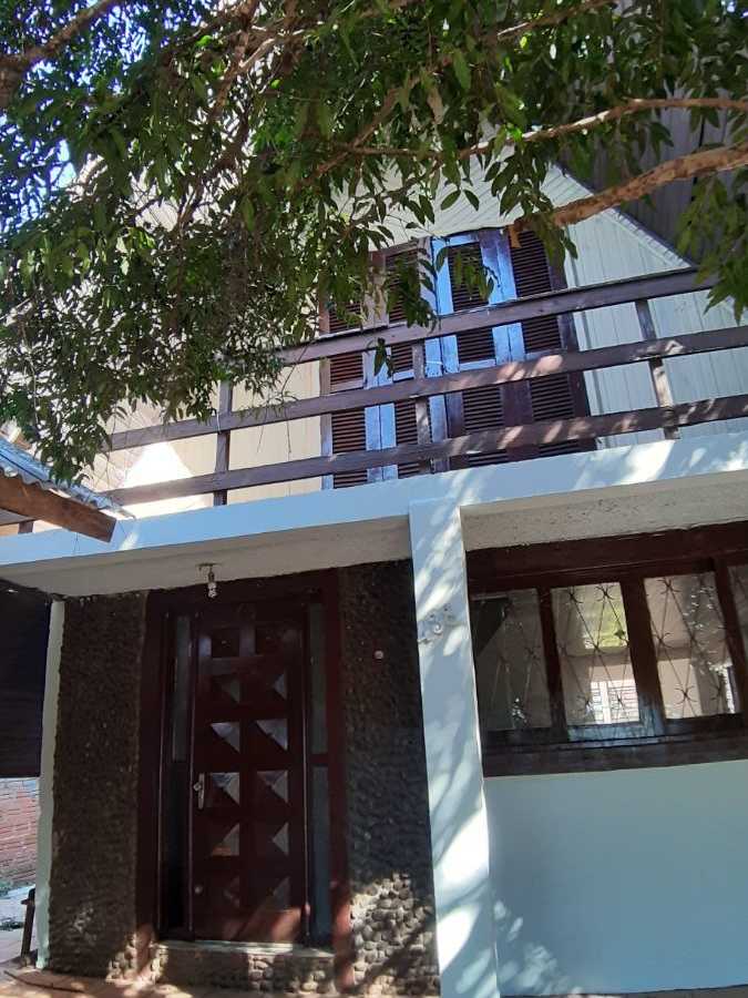 {{layout.imobiliaria.imb_razaosocial}}