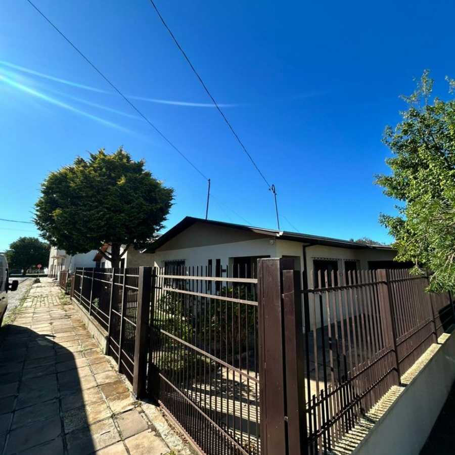 {{layout.imobiliaria.imb_razaosocial}}