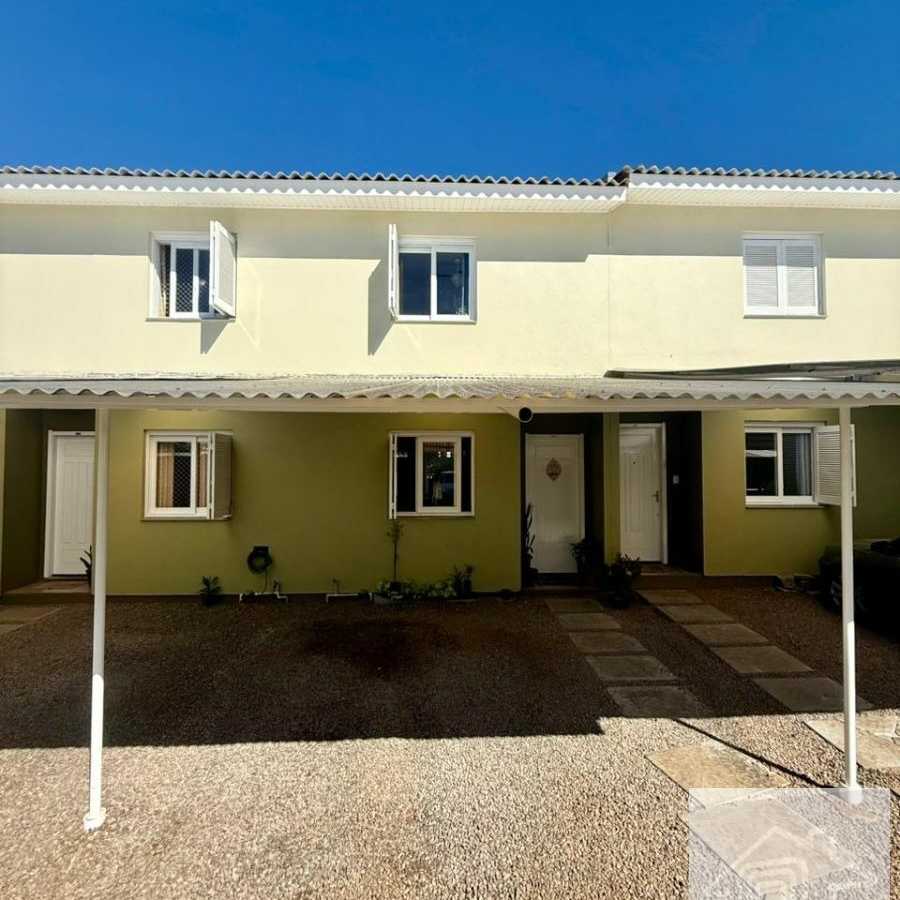 {{layout.imobiliaria.imb_razaosocial}}