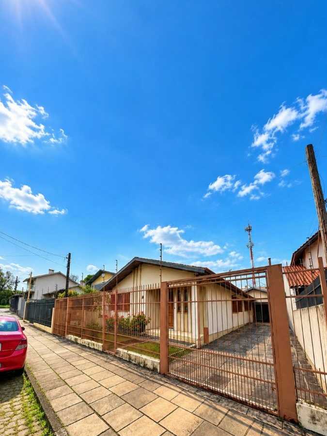 {{layout.imobiliaria.imb_razaosocial}}