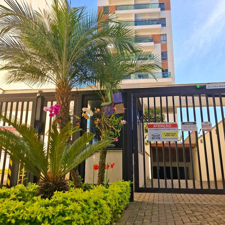 {{layout.imobiliaria.imb_razaosocial}}