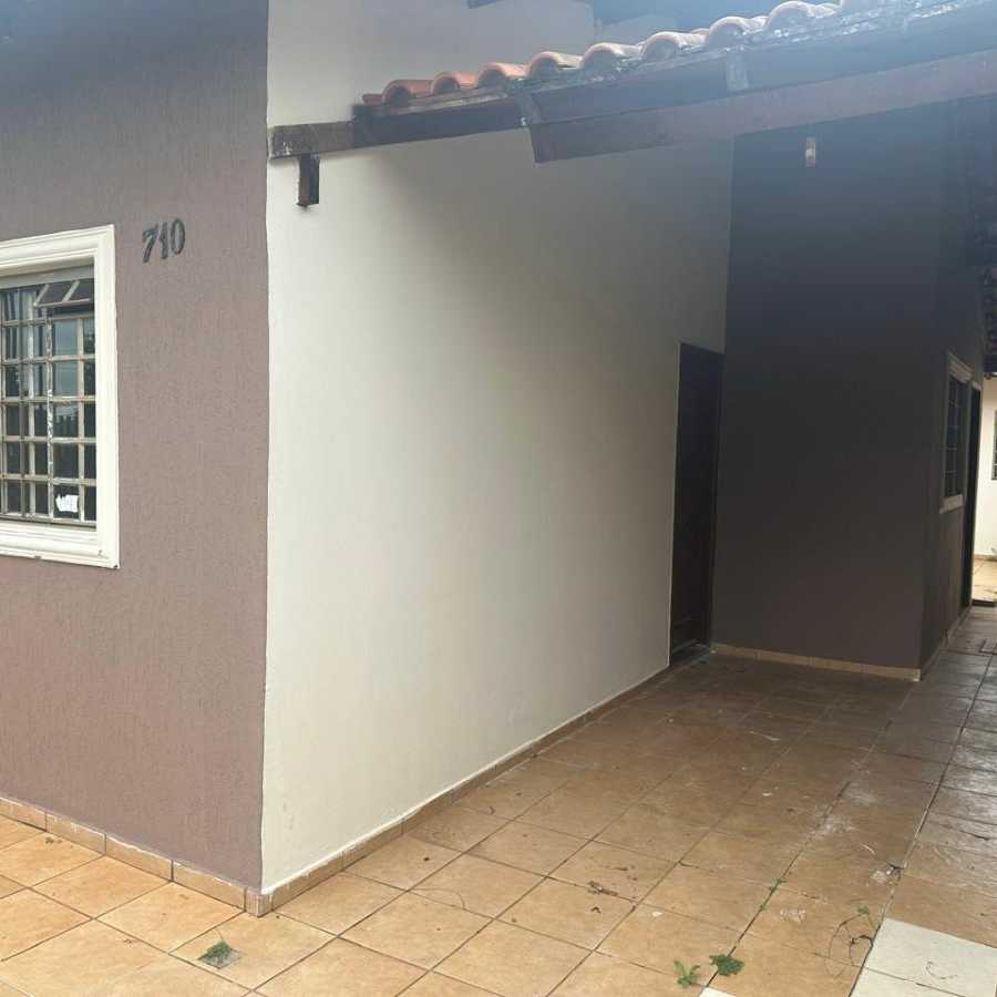 {{layout.imobiliaria.imb_razaosocial}}