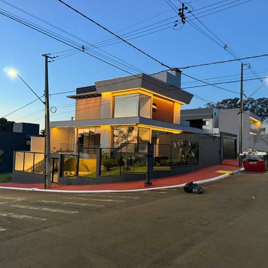 {{layout.imobiliaria.imb_razaosocial}}