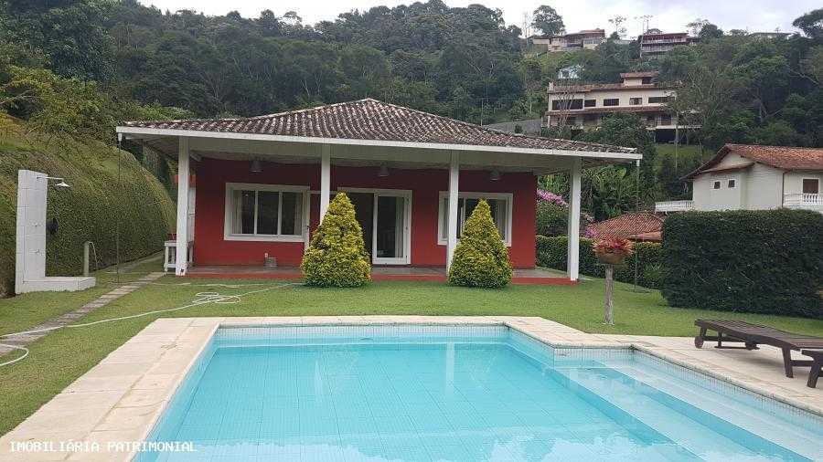 {{layout.imobiliaria.imb_razaosocial}}