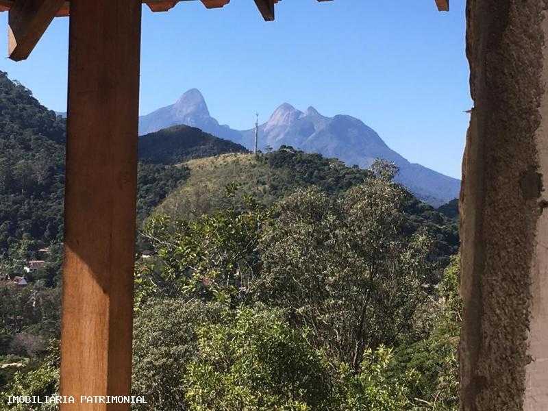 {{layout.imobiliaria.imb_razaosocial}}